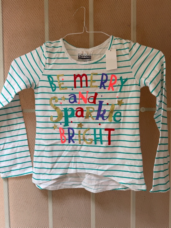 Basic Editions Other - Christmas shirt size M 7/8